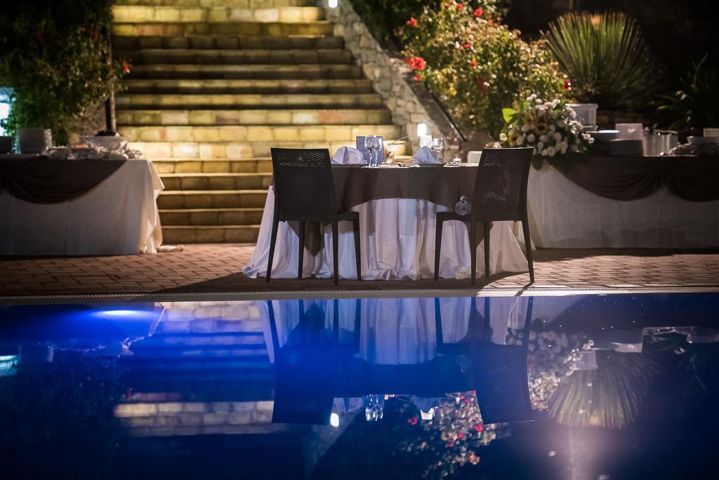 Valle Himara Guest House Piana Degli Albanesi Ngoại thất bức ảnh