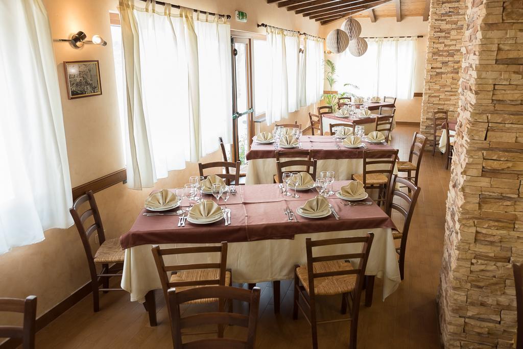 Valle Himara Guest House Piana Degli Albanesi Ngoại thất bức ảnh