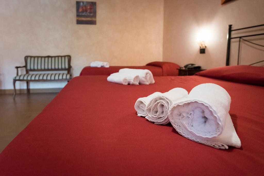 Valle Himara Guest House Piana Degli Albanesi Ngoại thất bức ảnh