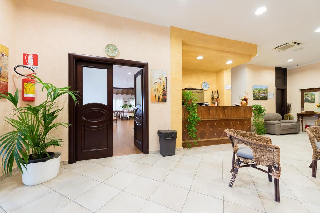 Valle Himara Guest House Piana Degli Albanesi Ngoại thất bức ảnh